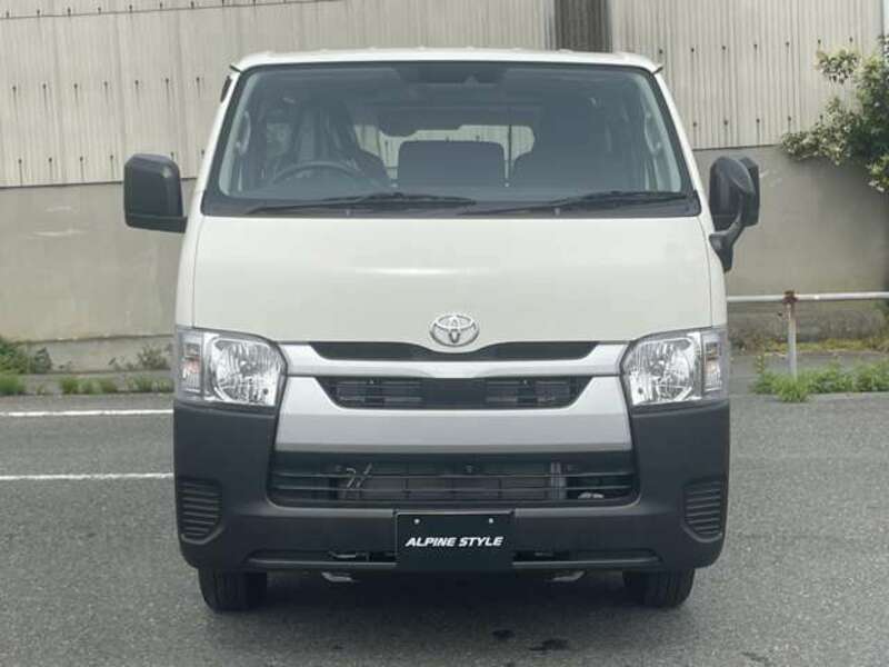 HIACE VAN-8