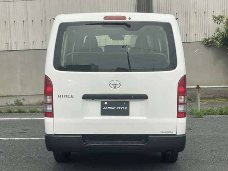 HIACE VAN-12