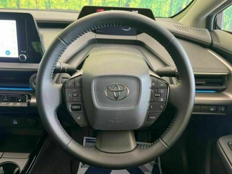 PRIUS-11