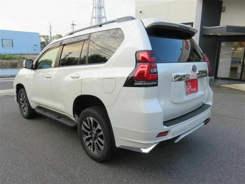 LAND CRUISER PRADO-4