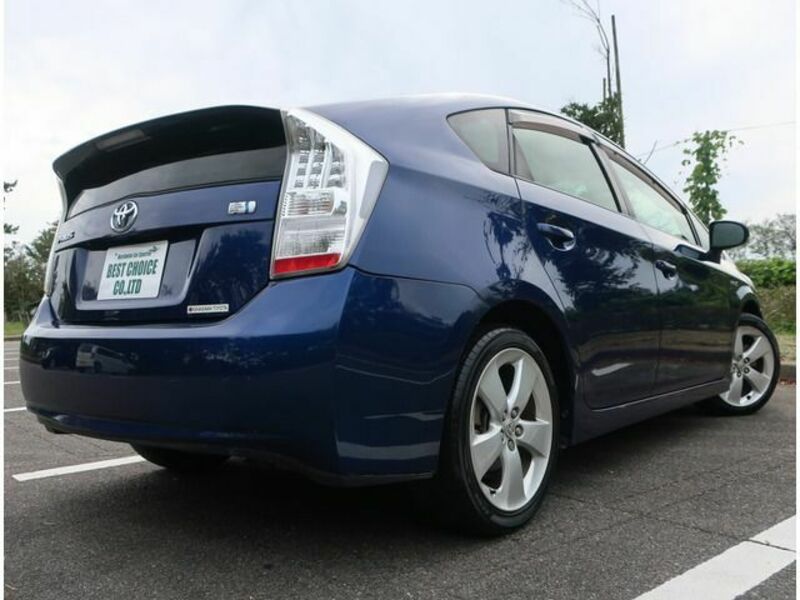 PRIUS-3