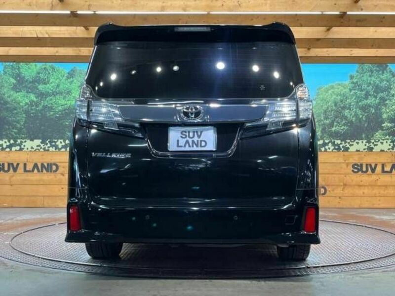 VELLFIRE-16