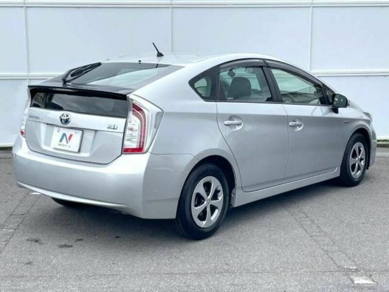 PRIUS-15