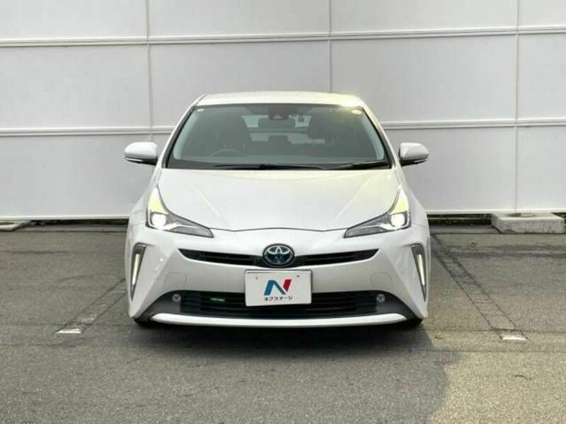 PRIUS-11