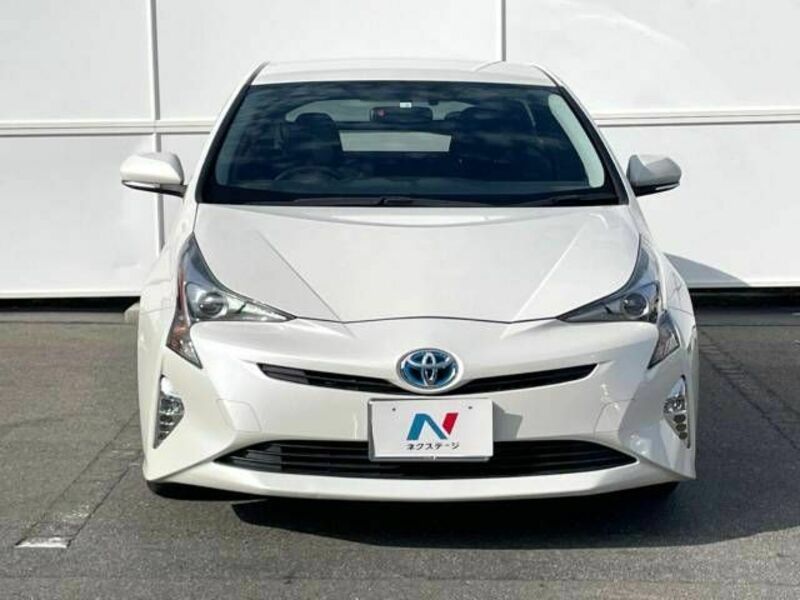 PRIUS-9