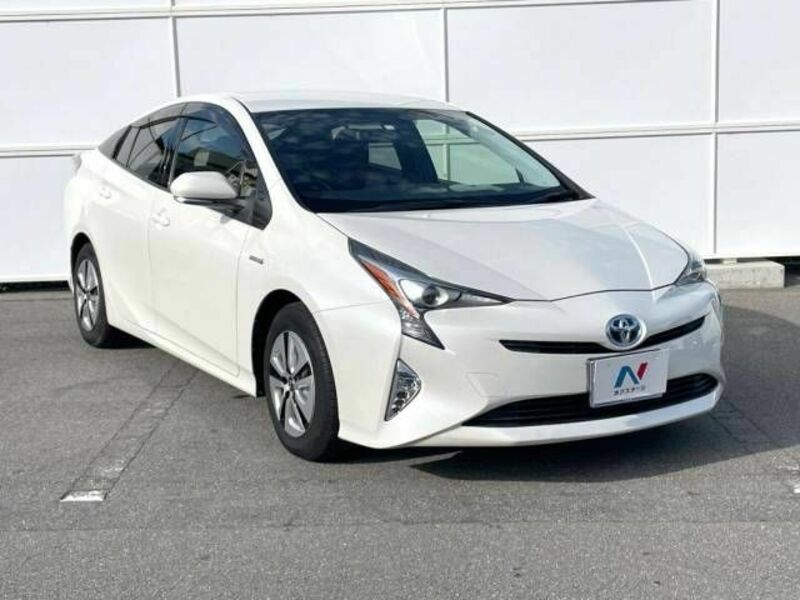 PRIUS-11