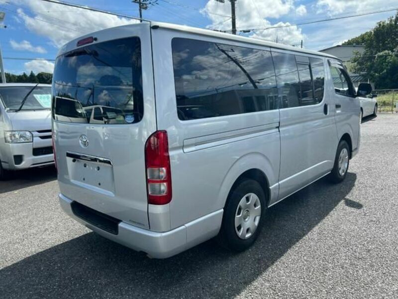 HIACE VAN-6