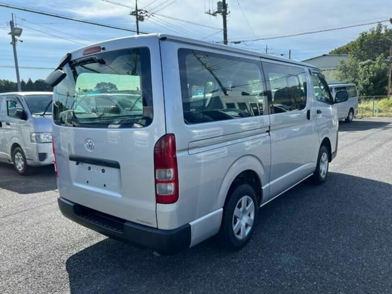 HIACE VAN-6