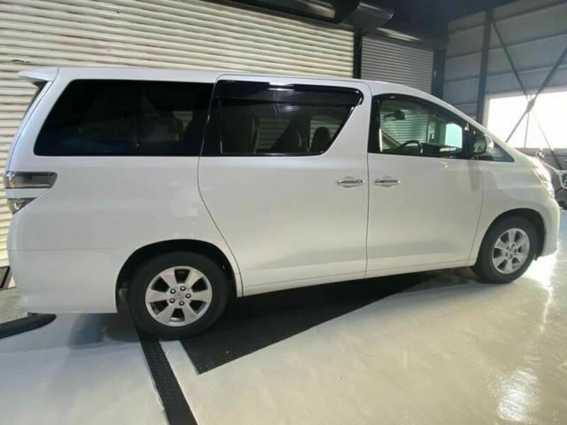 VELLFIRE-2