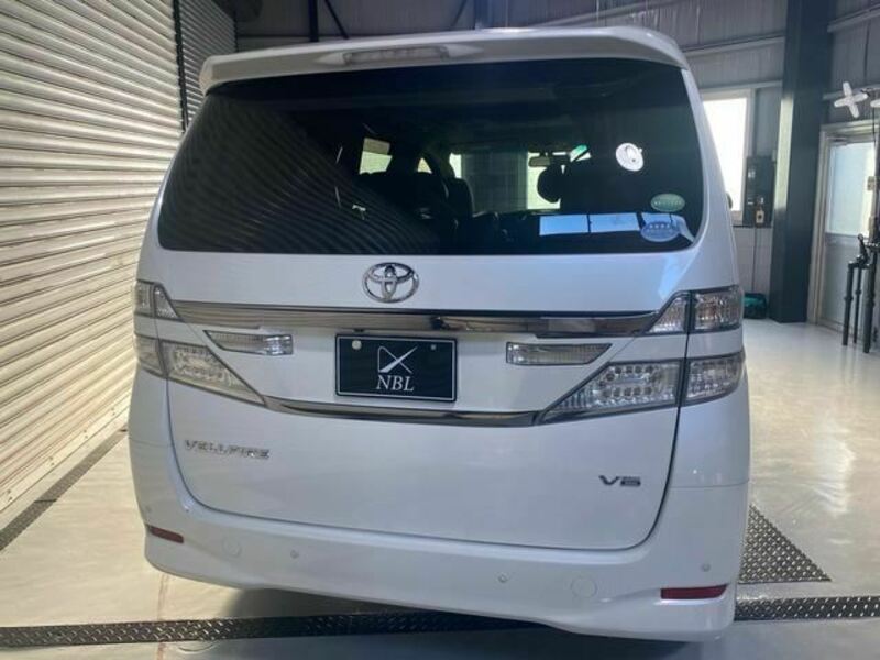 VELLFIRE-4