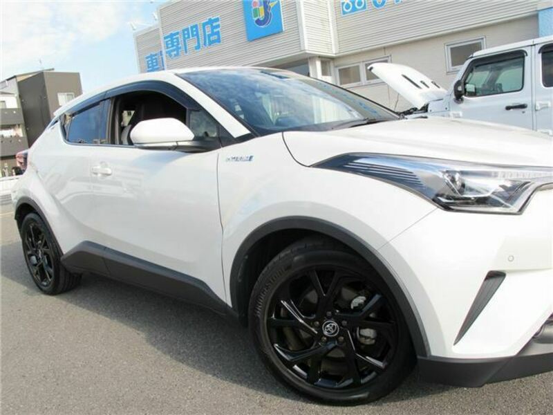 C-HR-32