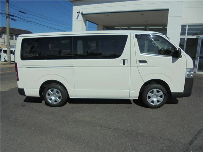 HIACE VAN-4