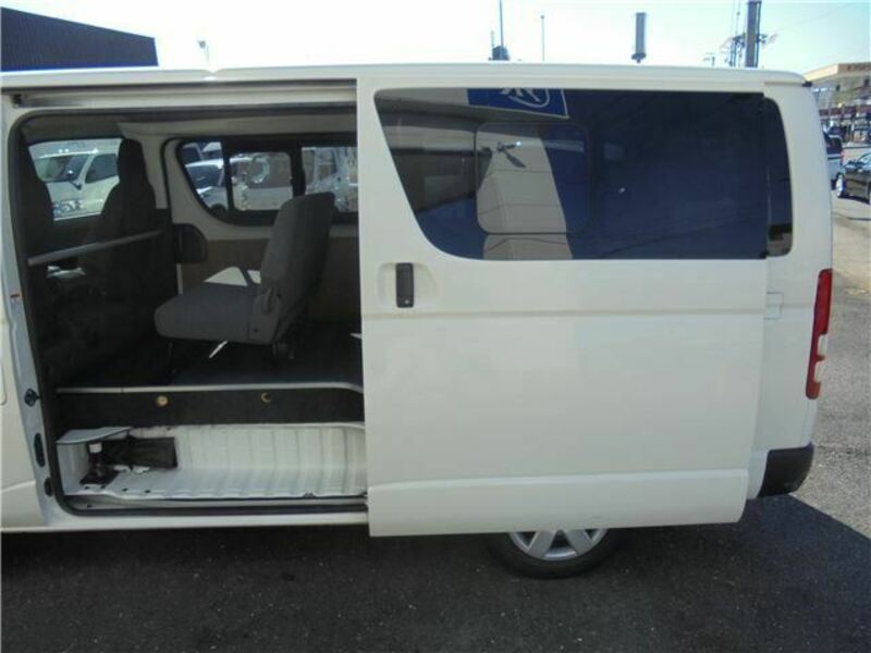 HIACE VAN-16