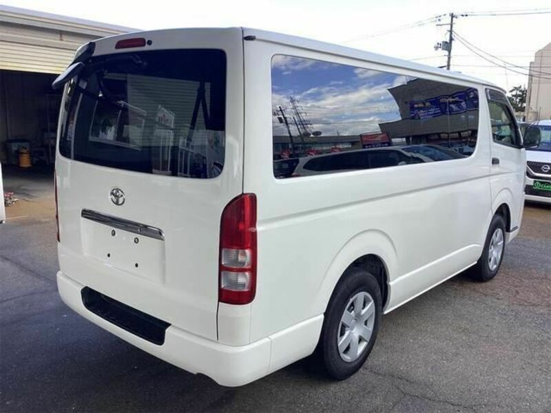 HIACE VAN-1