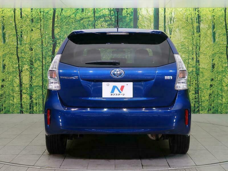 Used 2012 TOYOTA PRIUS ALPHA ZVW41W | SBI Motor Japan