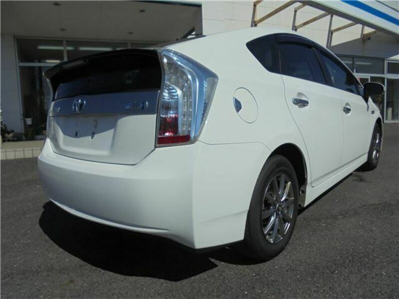 PRIUS PHV-9