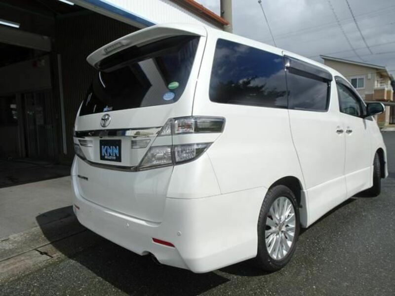 VELLFIRE-10