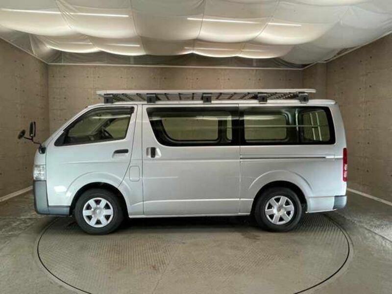 HIACE VAN-16