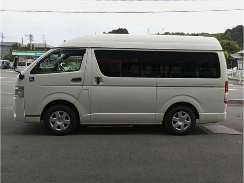 HIACE VAN-3