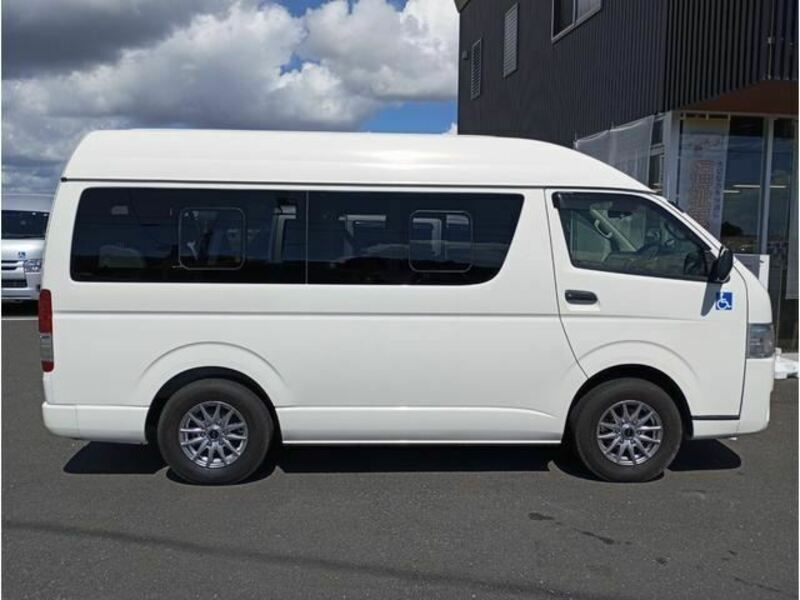 HIACE VAN-7