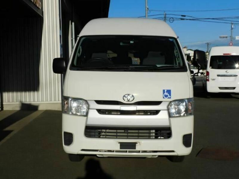 HIACE VAN-1