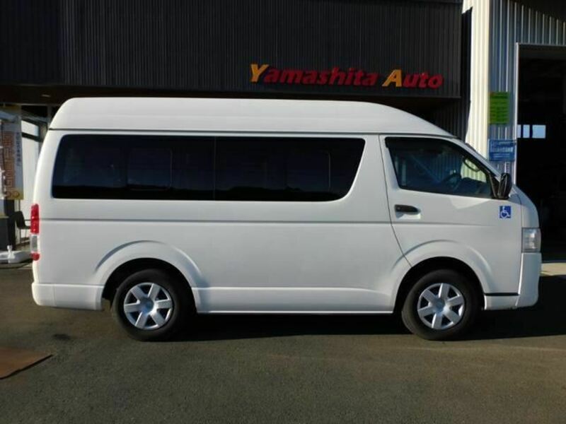 HIACE VAN-7