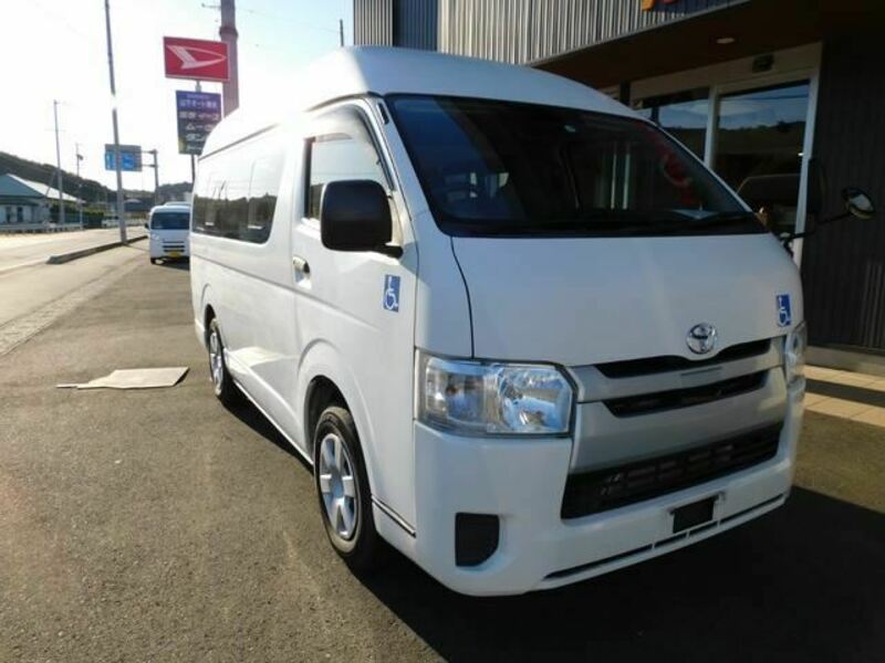 HIACE VAN-11