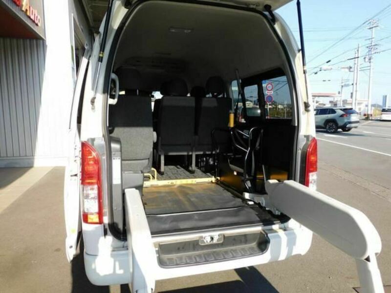 HIACE VAN-17