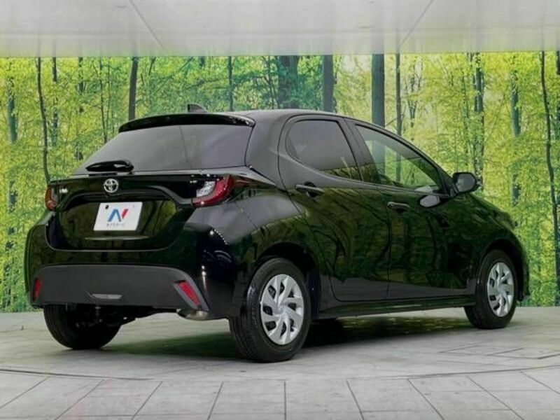 YARIS-17