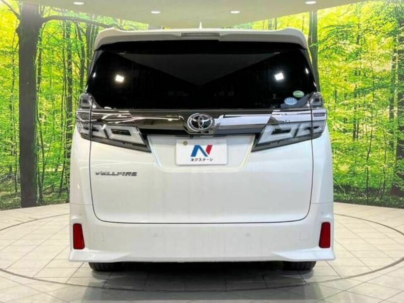 VELLFIRE-15