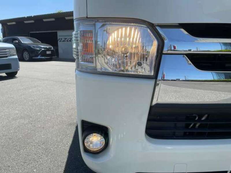 HIACE VAN-12