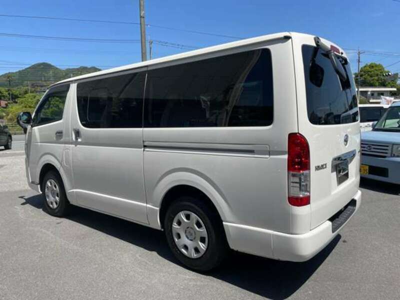 HIACE VAN-6