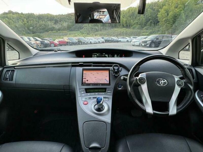 PRIUS-7