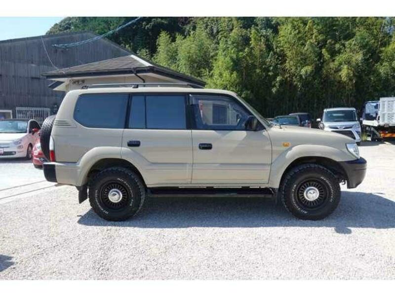 LAND CRUISER PRADO-11