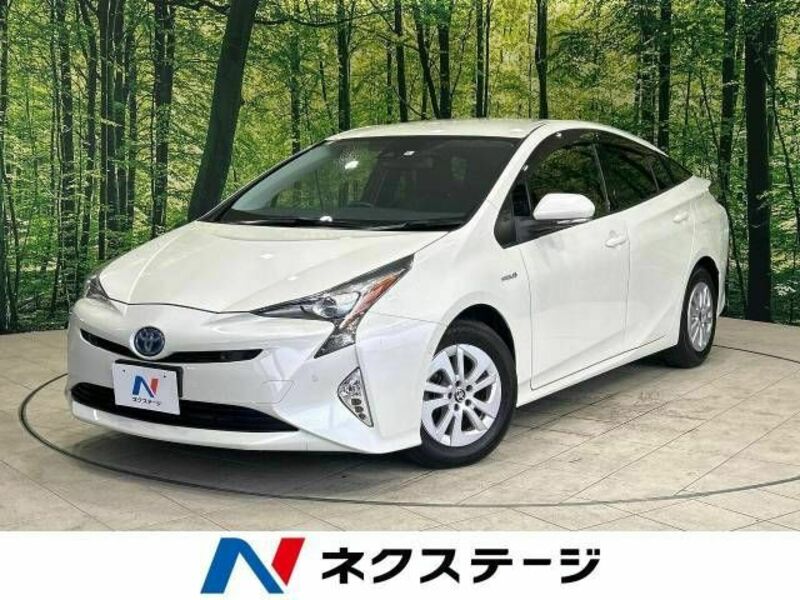 TOYOTA　PRIUS