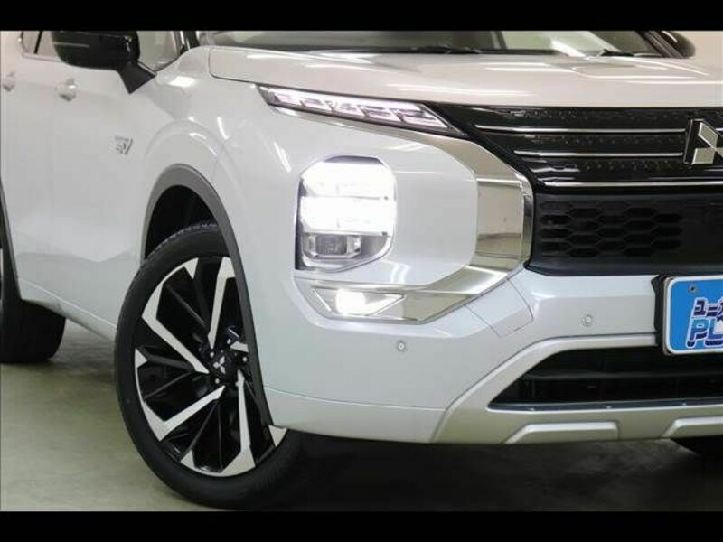 OUTLANDER PHEV-22