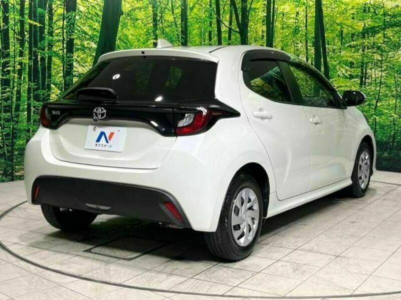 YARIS-17