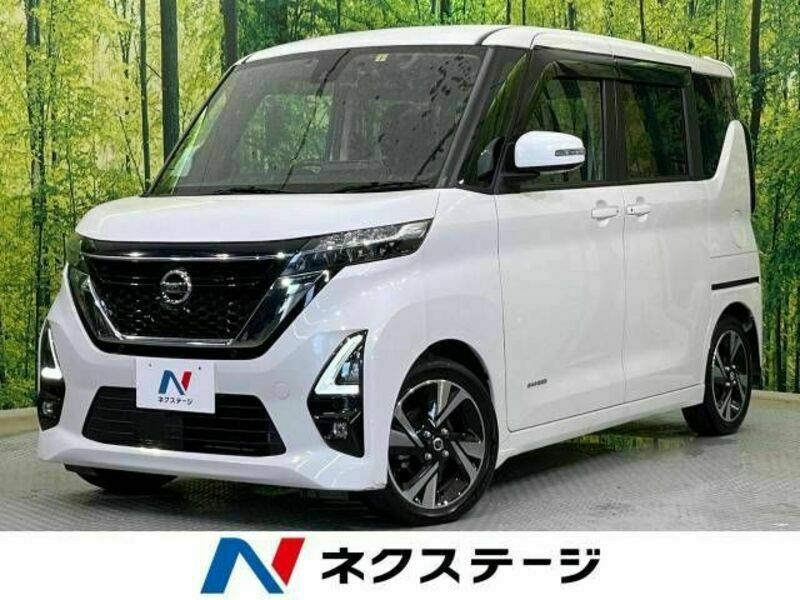 NISSAN　ROOX