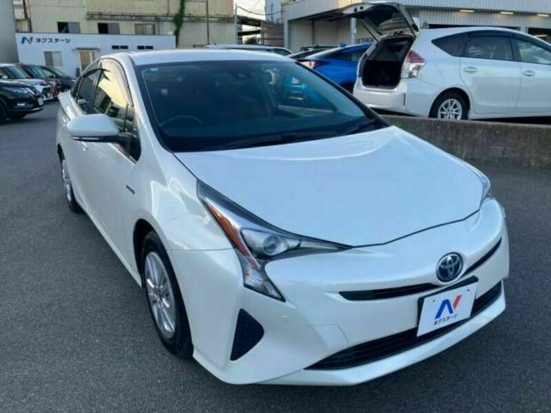 PRIUS-16