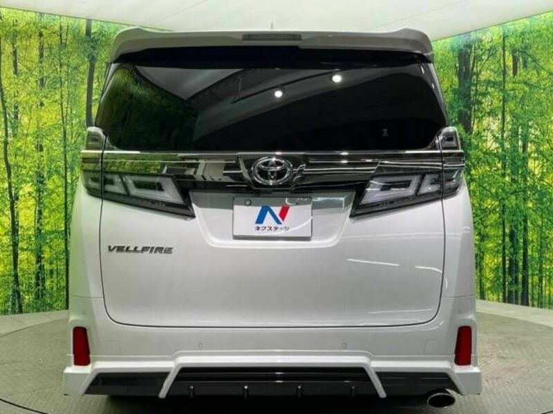 VELLFIRE-15