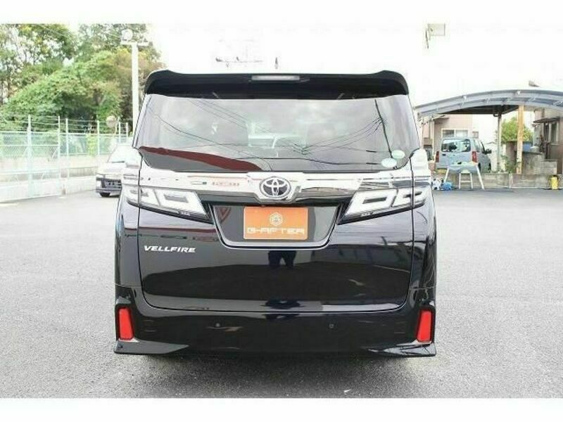 VELLFIRE-7