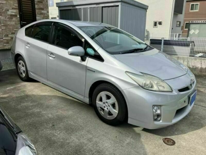 PRIUS-2