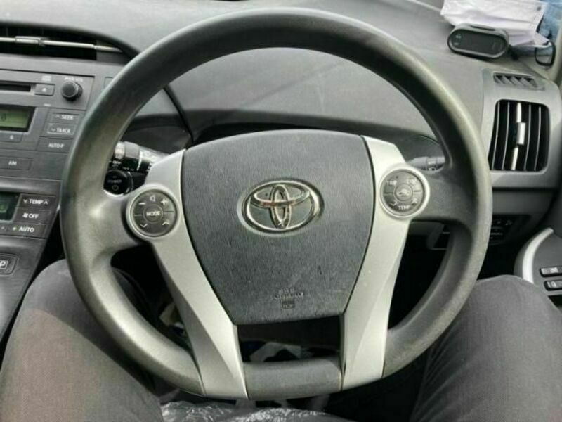 PRIUS-19