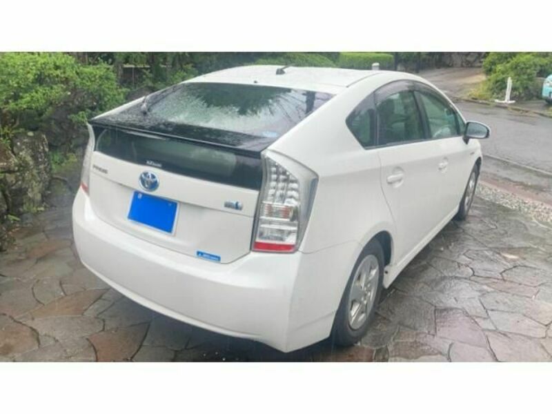 PRIUS-2