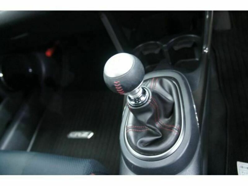 CR-Z-3