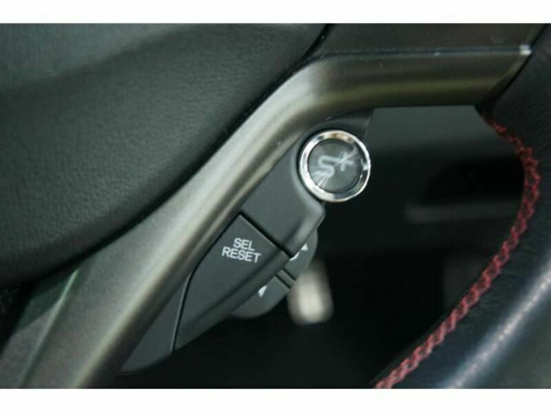 CR-Z-10