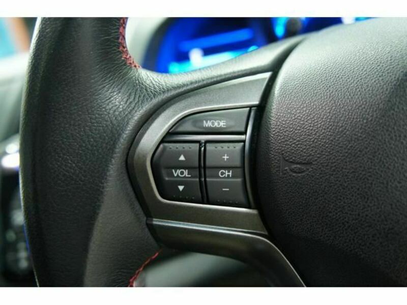 CR-Z-11