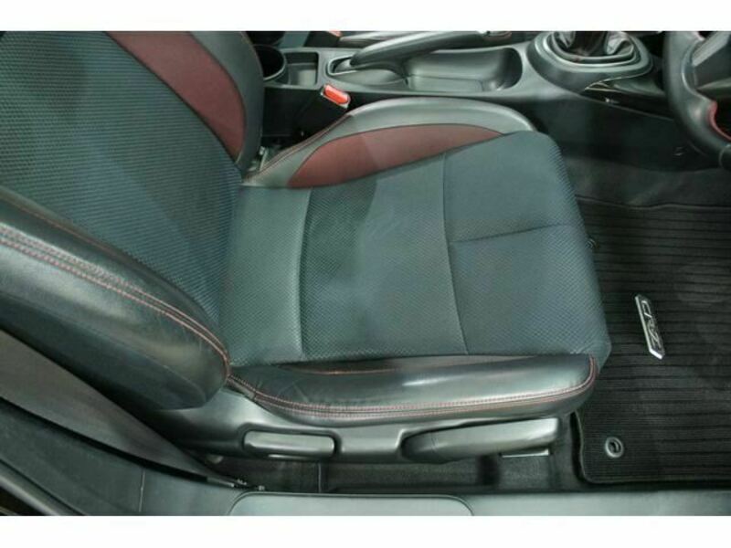 CR-Z-28