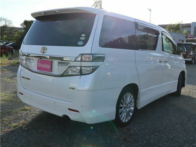 VELLFIRE-1