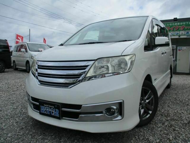 NISSAN　SERENA